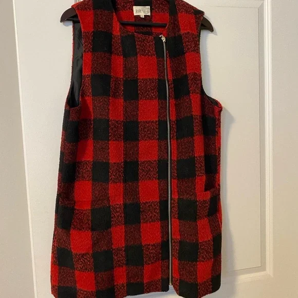 Jolt Women's Red and Black Plaid Vest - Picture 3 of 5